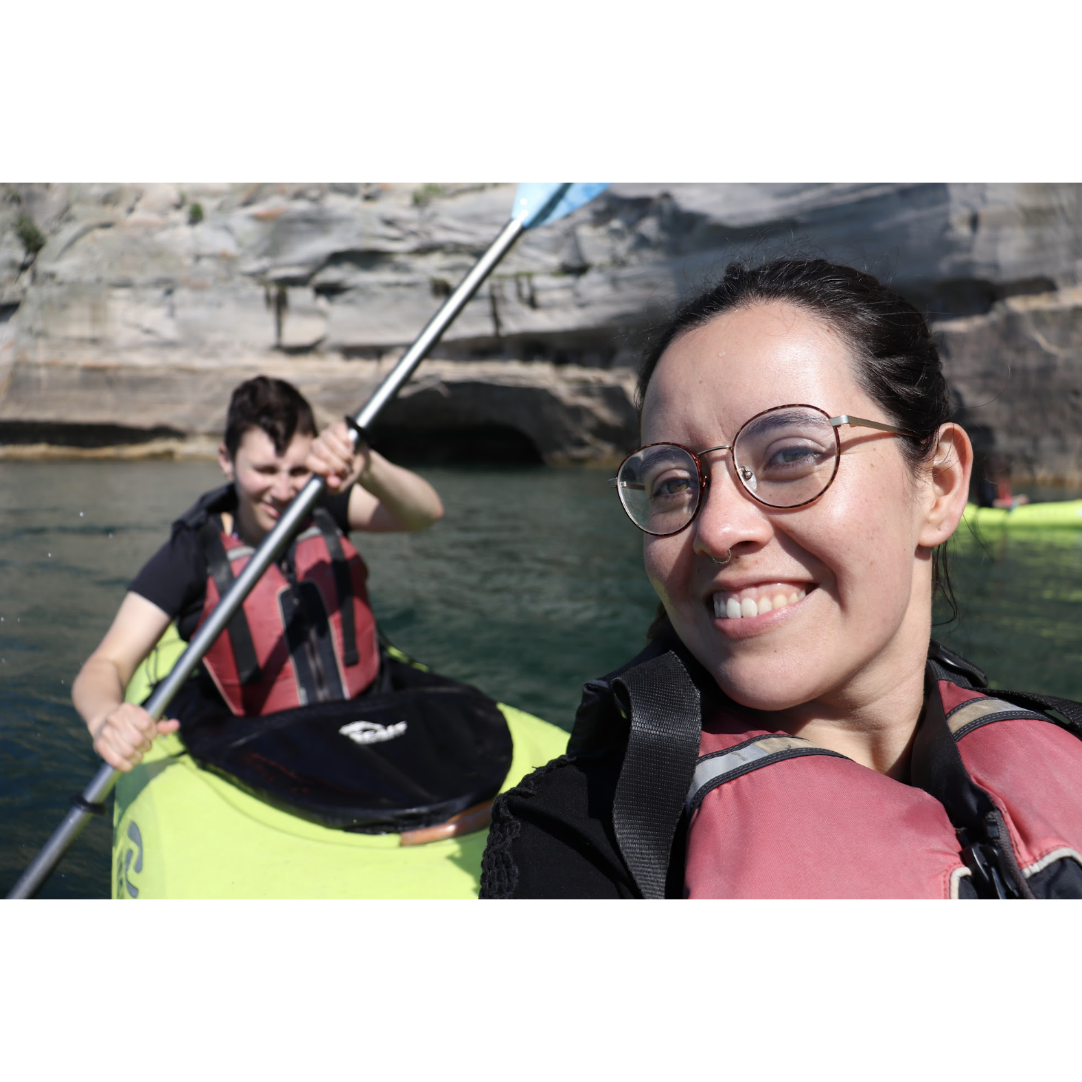 Kayaking en Lake Superior / Remando en el lago superior de MI