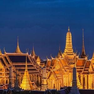 Honeymoon - Entrance to the Grand Palace in Bangkok