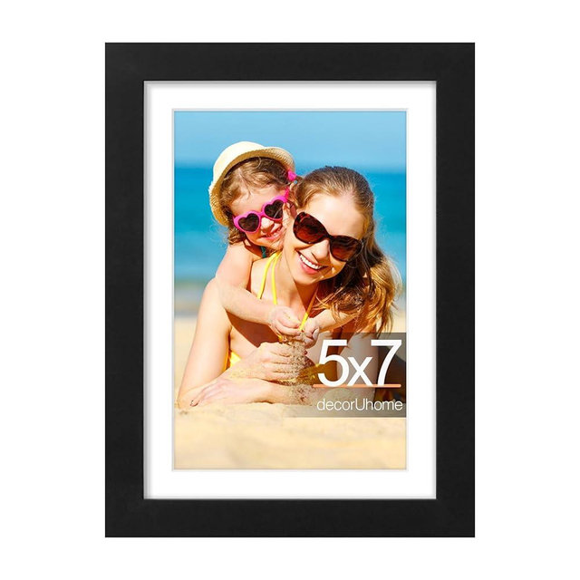 decorUhome 5x7 Picture Frame, Display Photos 4x6 with Mat or 5x7 Unmatted, Engineered Wood Frame with Plexiglass for Wall and Tabletop Display, Black, Set of 1