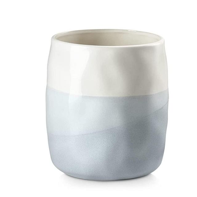 DOWAN Utensil Holder, 6.5″ Large Utensil Holder for Kitchen Counter, Ceramic Utensil Crock with Table-Protection Cork Mat, Utensil Organizer Caddy for Tongs, Spoons, Farmhouse Décor, Blue and White