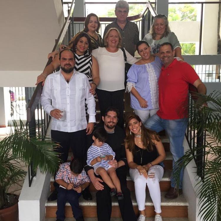Con la flia. Cienfuegos.