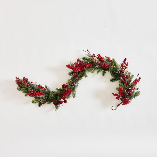 Lit Mixed Berries Garland 5'