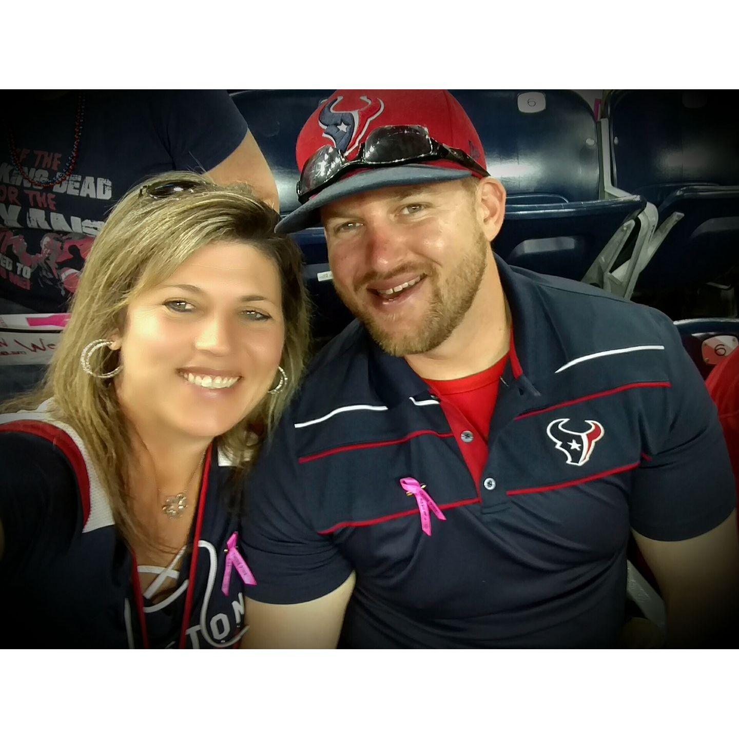 Texas Game 2017 right after Jennifer "accidentally" said "love you". (2017)