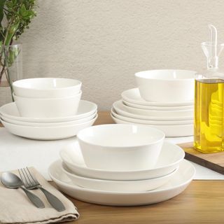 Summer Shades 16-Piece Dinnerware Set, Service for 4