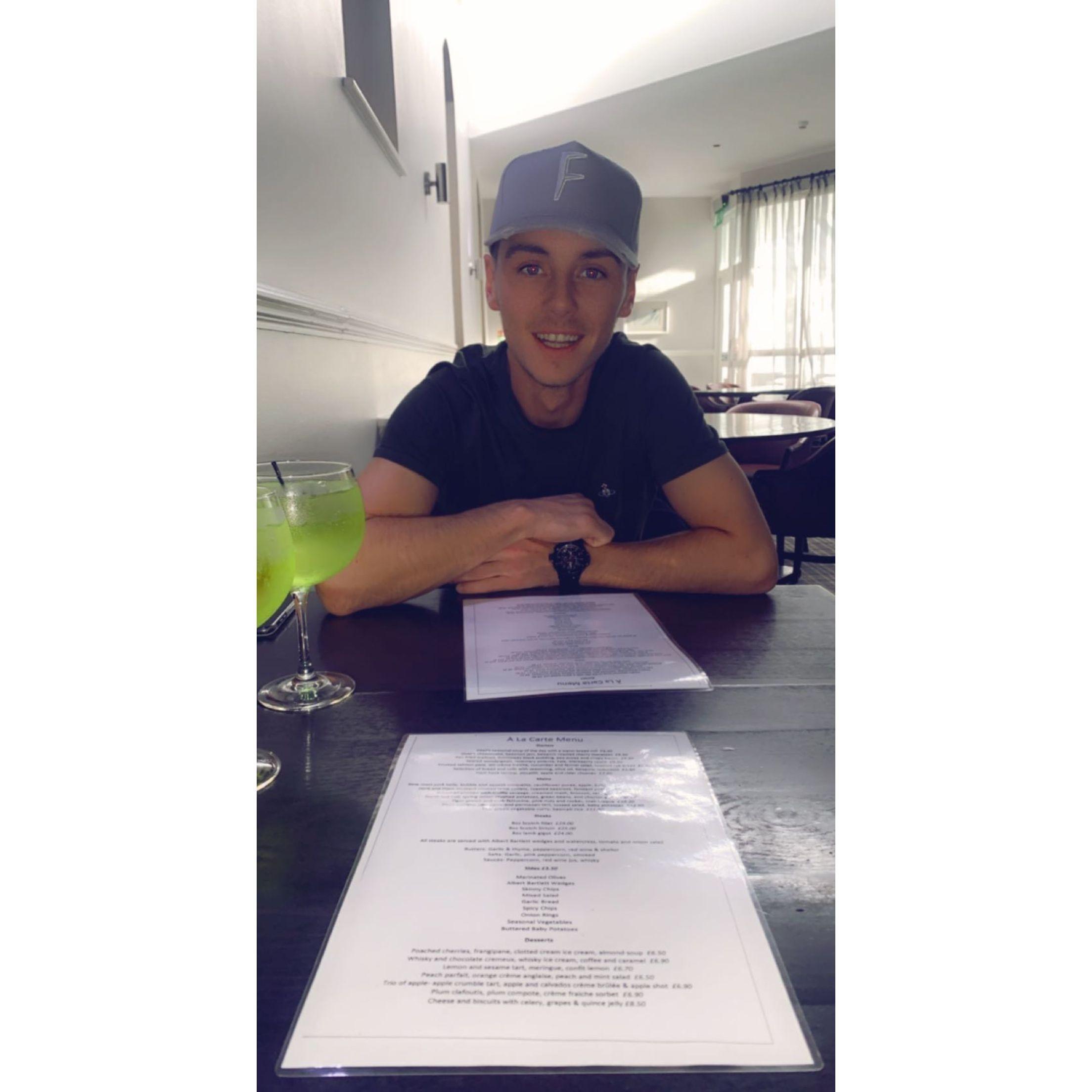 Fun Fact: Taylor asked Marissa to be his girlfriend this night and she said "NO ask me when your sober"