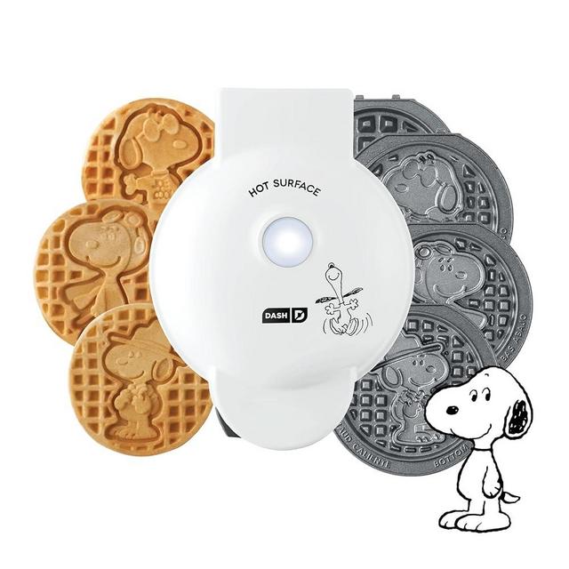 Peanuts x Dash MultiMaker Mini Maker System (4 Plates: Joe Cool, Flying Ace, Beagle Scout, Waffle)