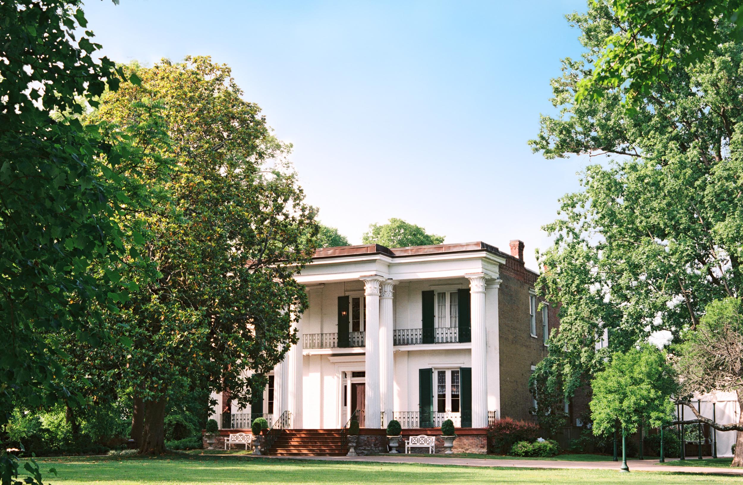 The Wedding Website of Lauren Mayes and Anthony Caldwell