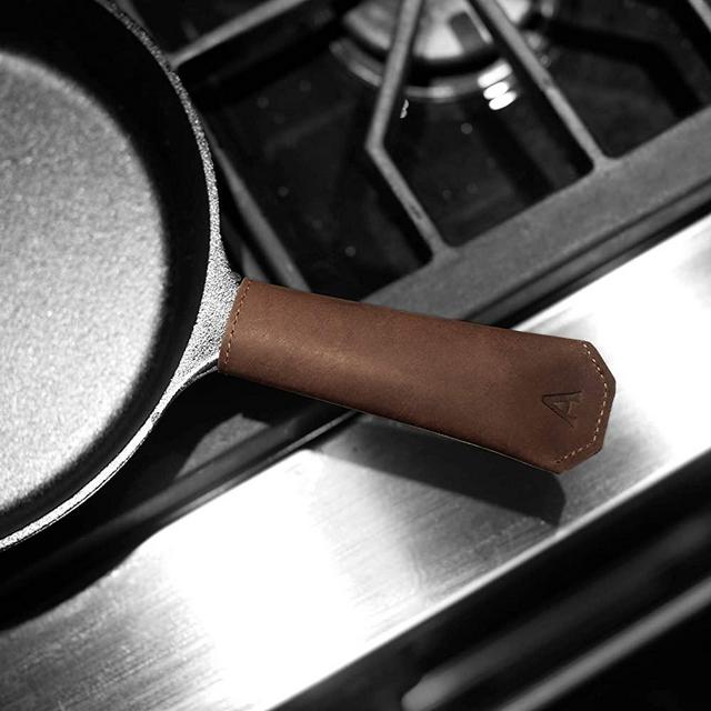Personalized Leather Pot Handle Cover - 100% Genuine Leather Potholder - Personalized Pot Holder - Leather Potholder - Cast Iron Handle Cover - Custom Skillet Handle Cover - Made in USA.