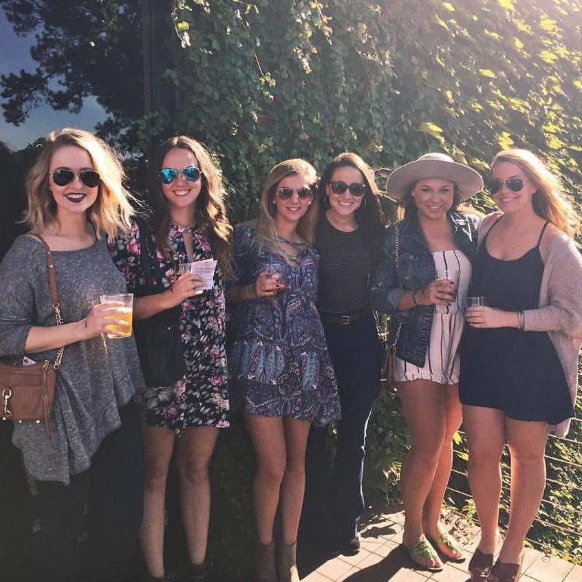 Hayley's college best friends turned bridesmaids!