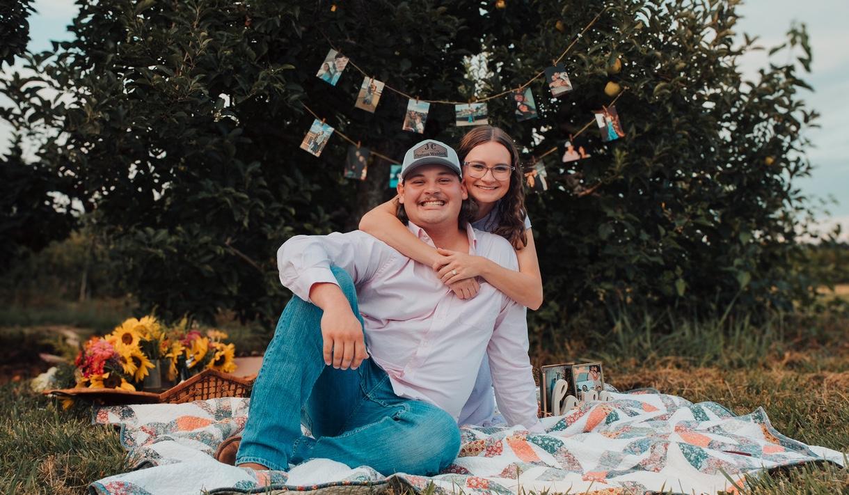 The Wedding Website of Lilly Quinn and Lee Baggett