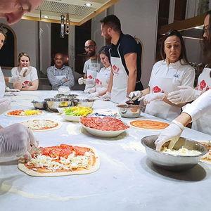 Pizza Cooking Class in Rome