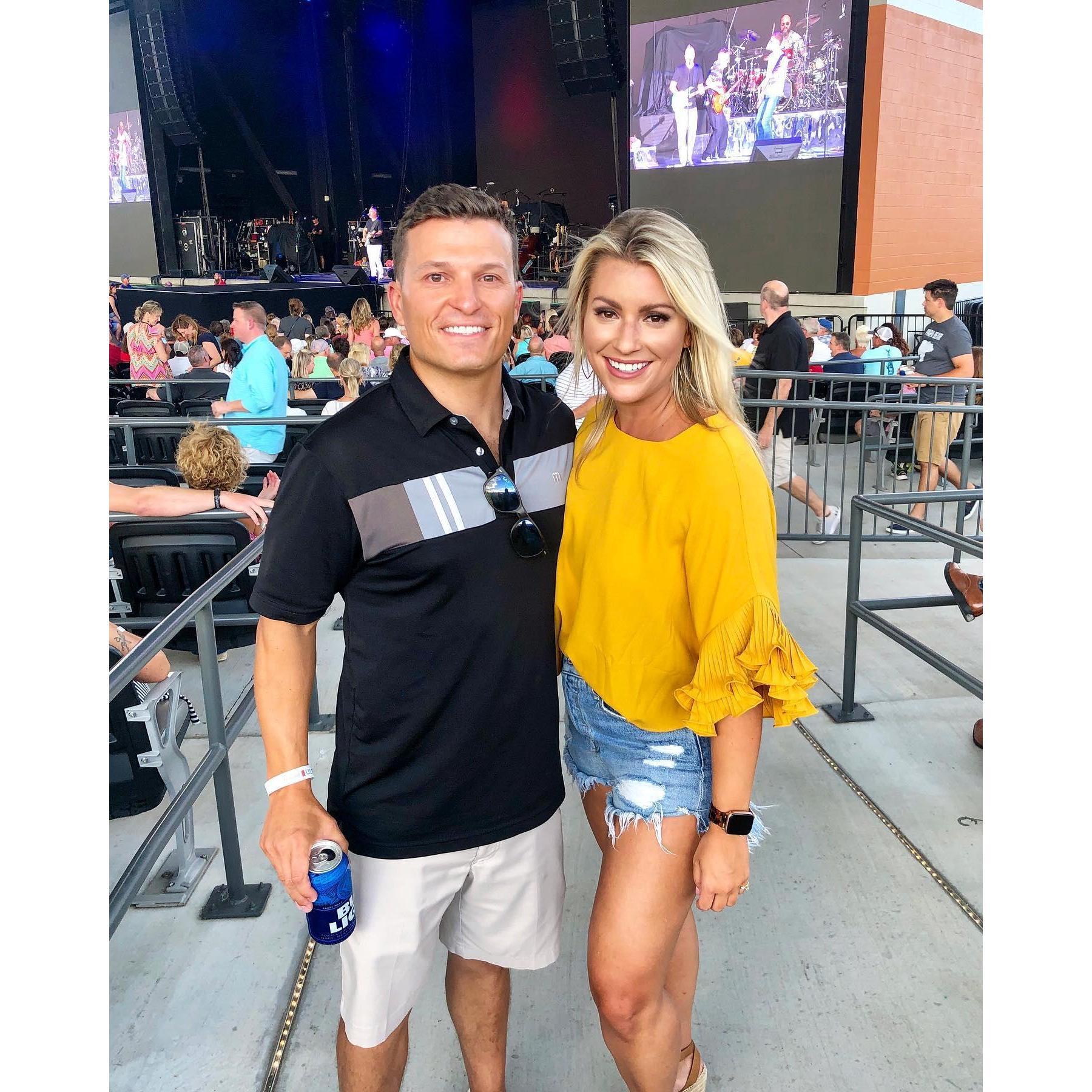 Hootie & the Blowfish Concert at the AMP - recommend not attending concerts on a Sunday!