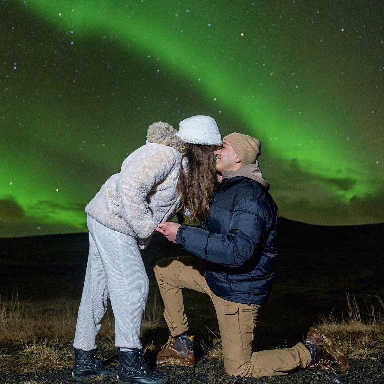 Estefany had no idea that Alexei was going to propose she was so focused on seeing the lights it did not even cross her mind!