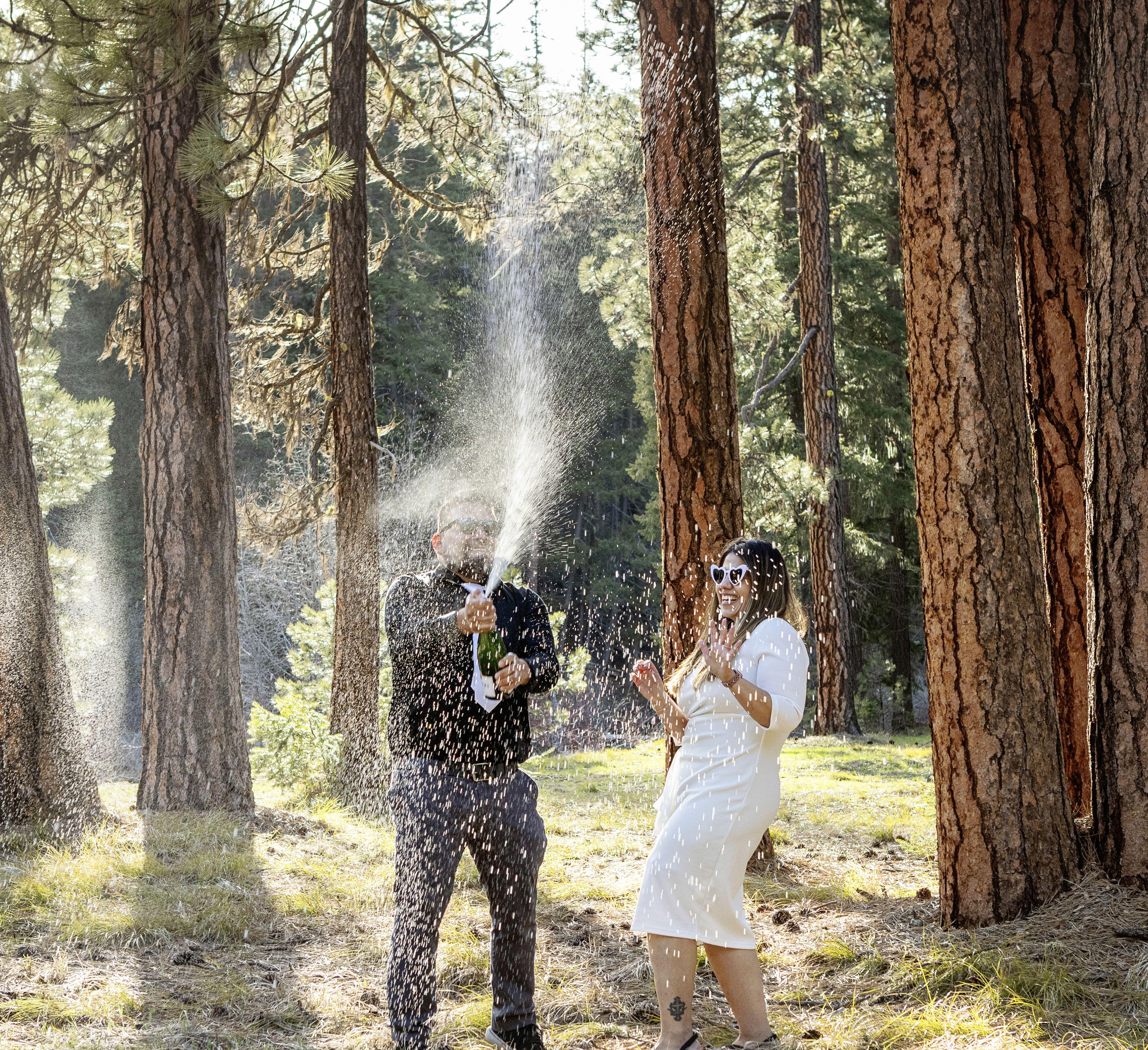 The Wedding Website of Susan Santiago and Roberto Ambriz