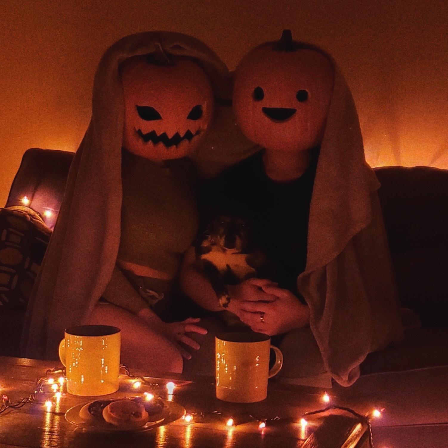 Halloween Pumpkin Head Photoshoot in 2022 at our Weatherford Apartment - Yes those are real pumpkins 🎃