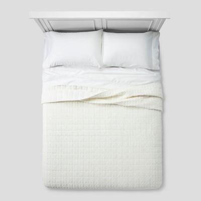 Cream Eyelash Grid Quilt (King) - Project 62™