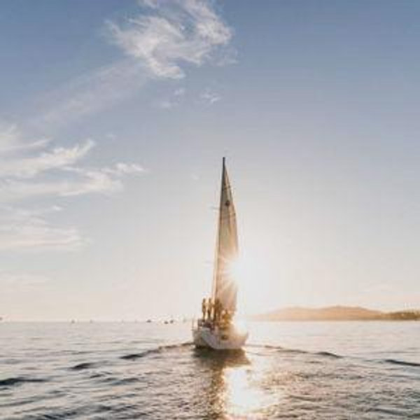 Sail the coastline