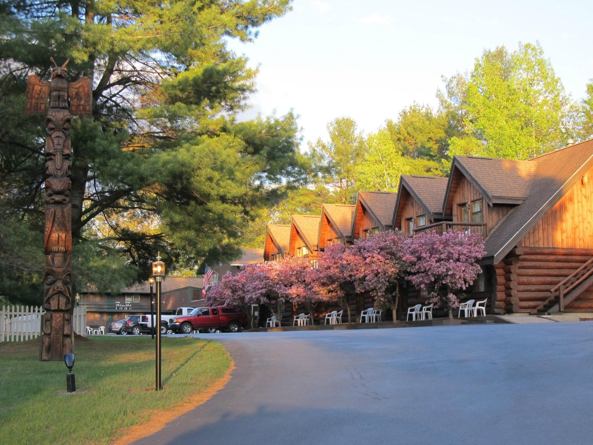 The Wedding Website of Paige Martin and Michael Lloyd