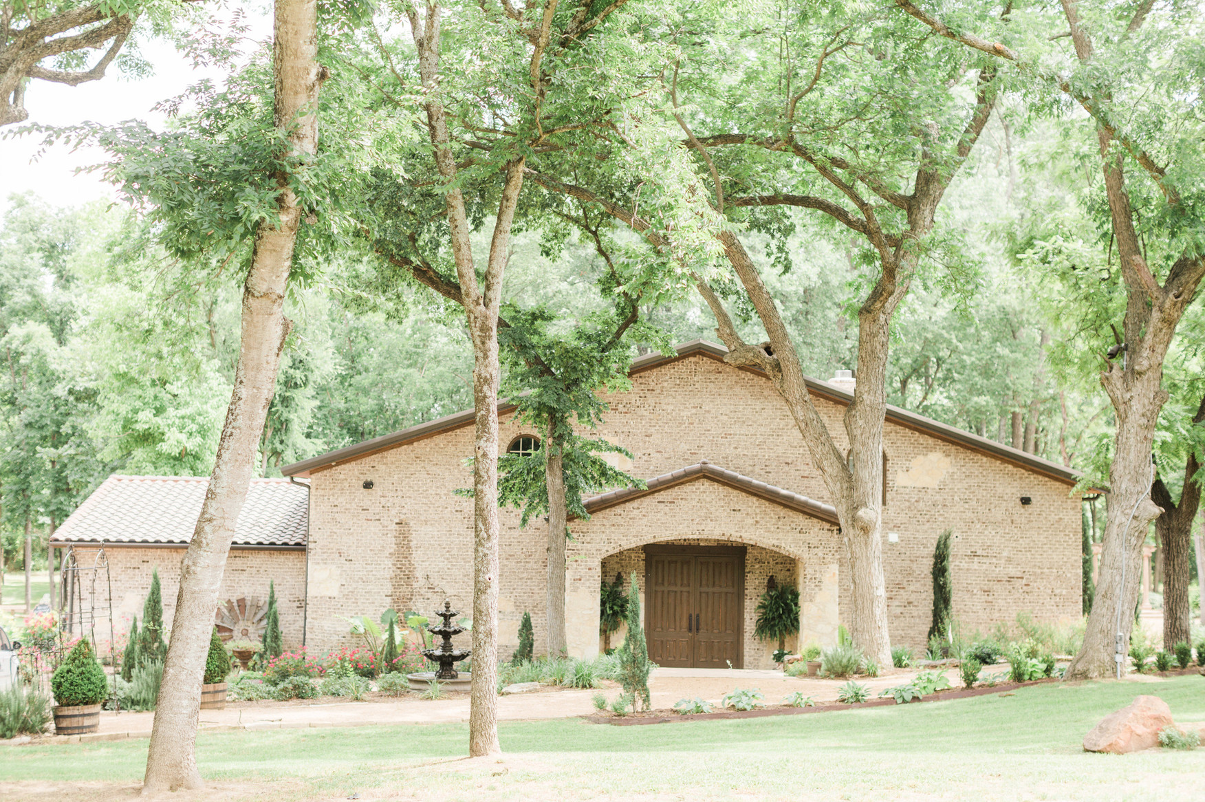 The Wedding Website of Emily Hennessy and Trent Perry