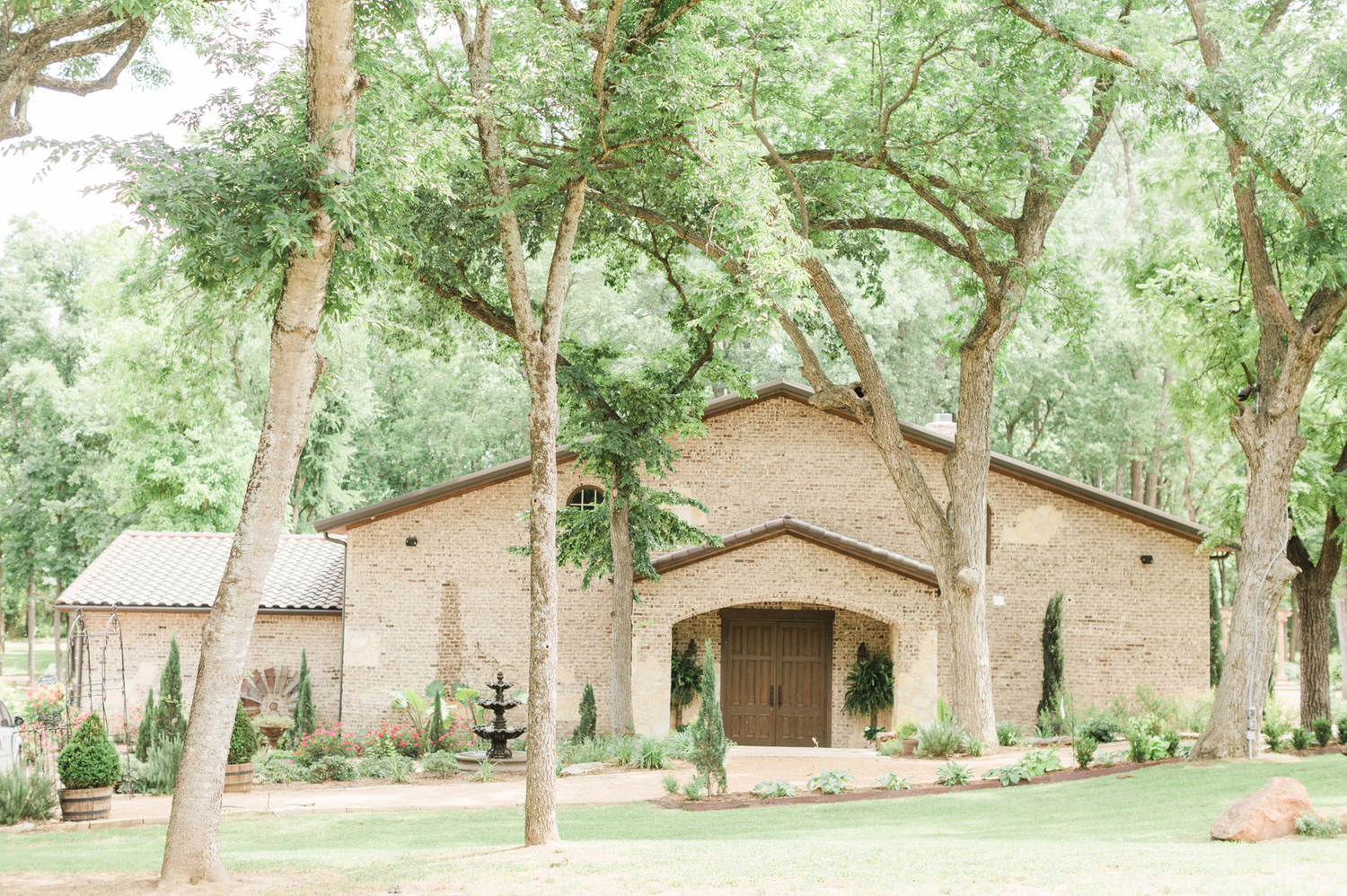 The Wedding Website of Emily Hennessy and Trent Perry