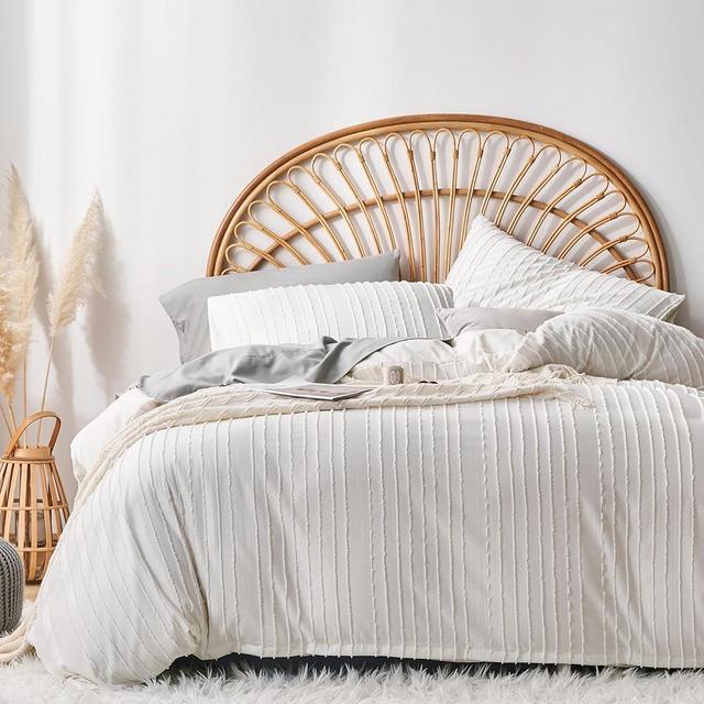 Senville Duvet Cover King Size,Striped Textured Pattern,Soft Lightweight Ivory Tufted Duvet Covers Set for All Seasons,3 Pieces Shabby Chic Boho Bedding Set with Zipper Closure(Ivory,King)