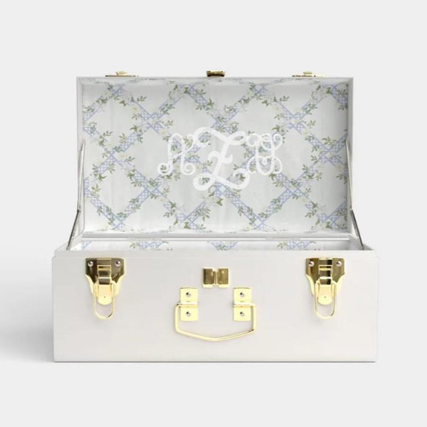 WEDDING KEEPSAKE TRUNK