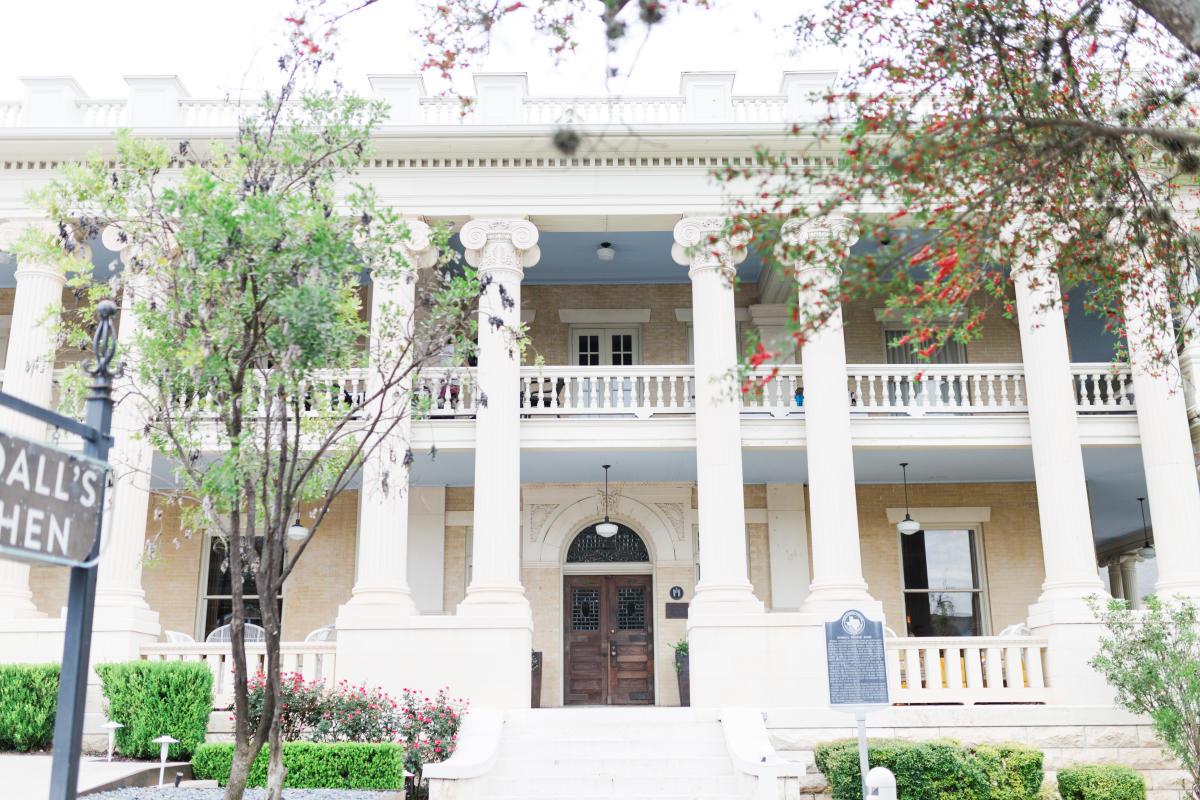 The Wedding Website of Katie Cook and Zach Sais