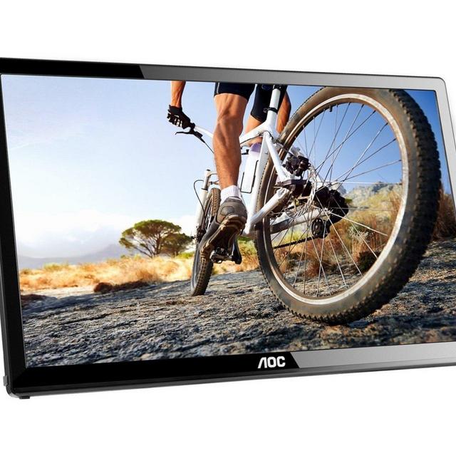 AOC e1759Fwu 17-Inch Ultra Slim 1600x900 Res, 220cd/m2 Brightness USB 3.0-Powered Portable LED Monitor w/ Case