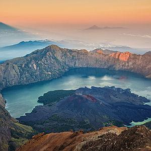 Guided Trip Hiking Mount Rinjani