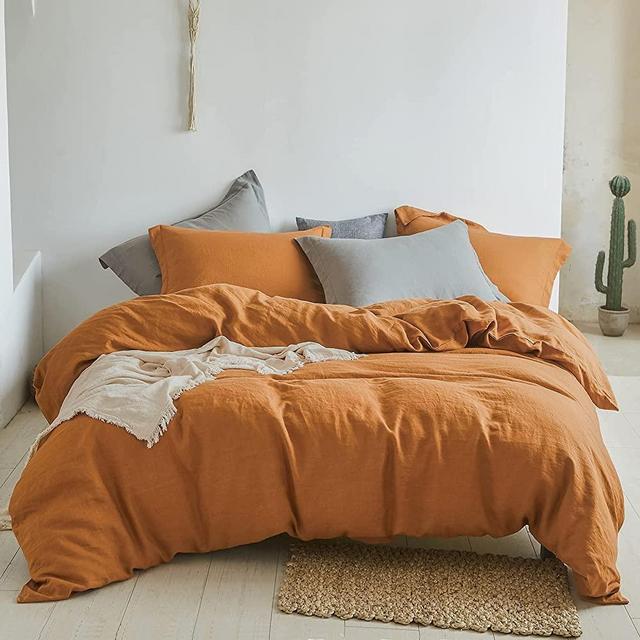 Simple&Opulence 100% Linen Duvet Cover Set 3pcs Basic Style Natural French Washed Flax Solid Color Soft Breathable Farmhouse Bedding with Button Closure (Queen, Rust)