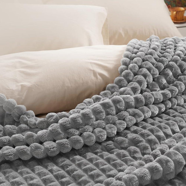 PHF Luxury Soft Fleece Blanket Queen Size, No Shed No Pilling, 380GSM Fluffy Cozy Throw Blankets for Bed, 90"x90", Lightweight Warm Bedding for Home Decor, Ideal Gift for Women, Sharkskin