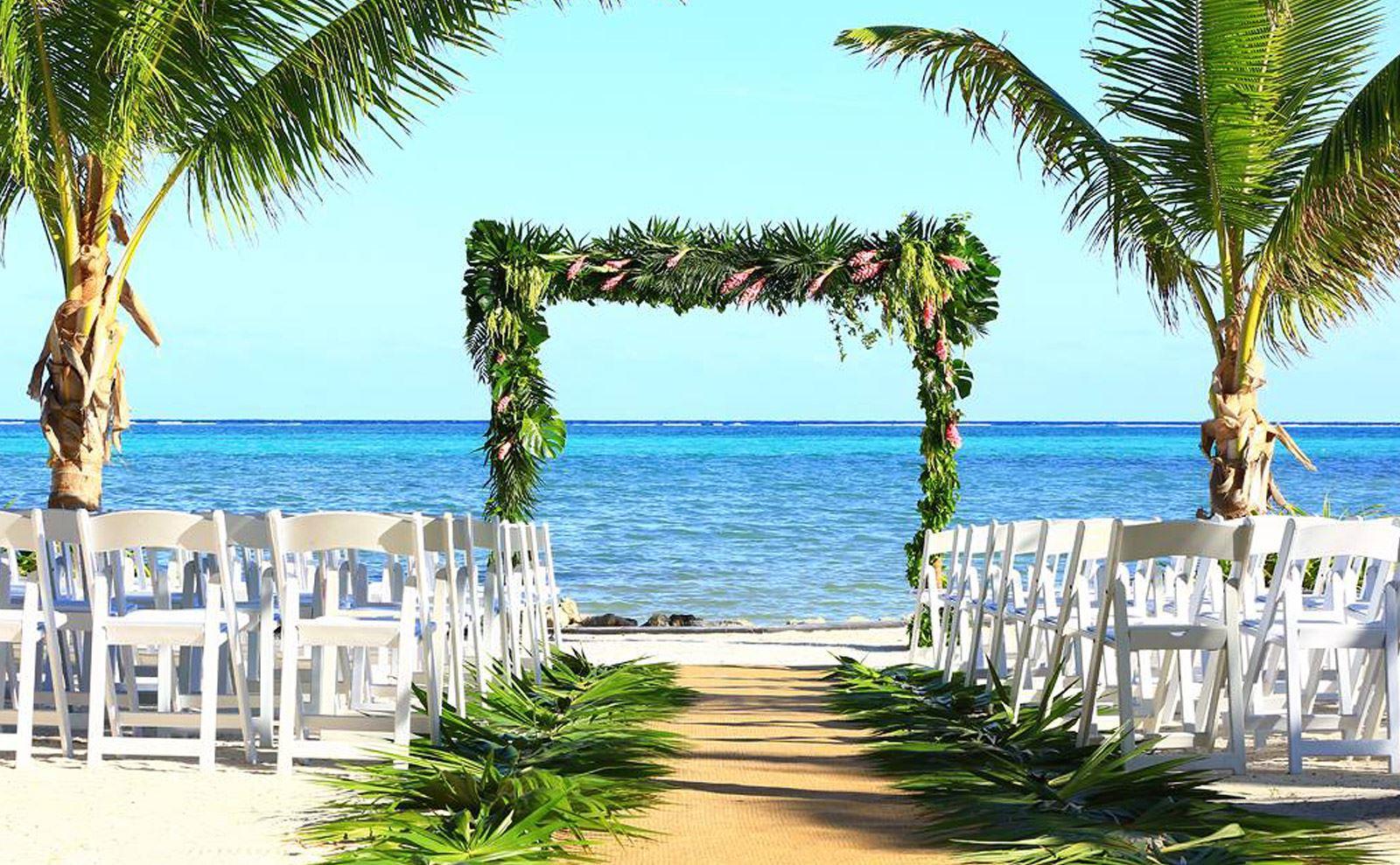 The Wedding Website of Sarah Ault and Chris Burwinkle