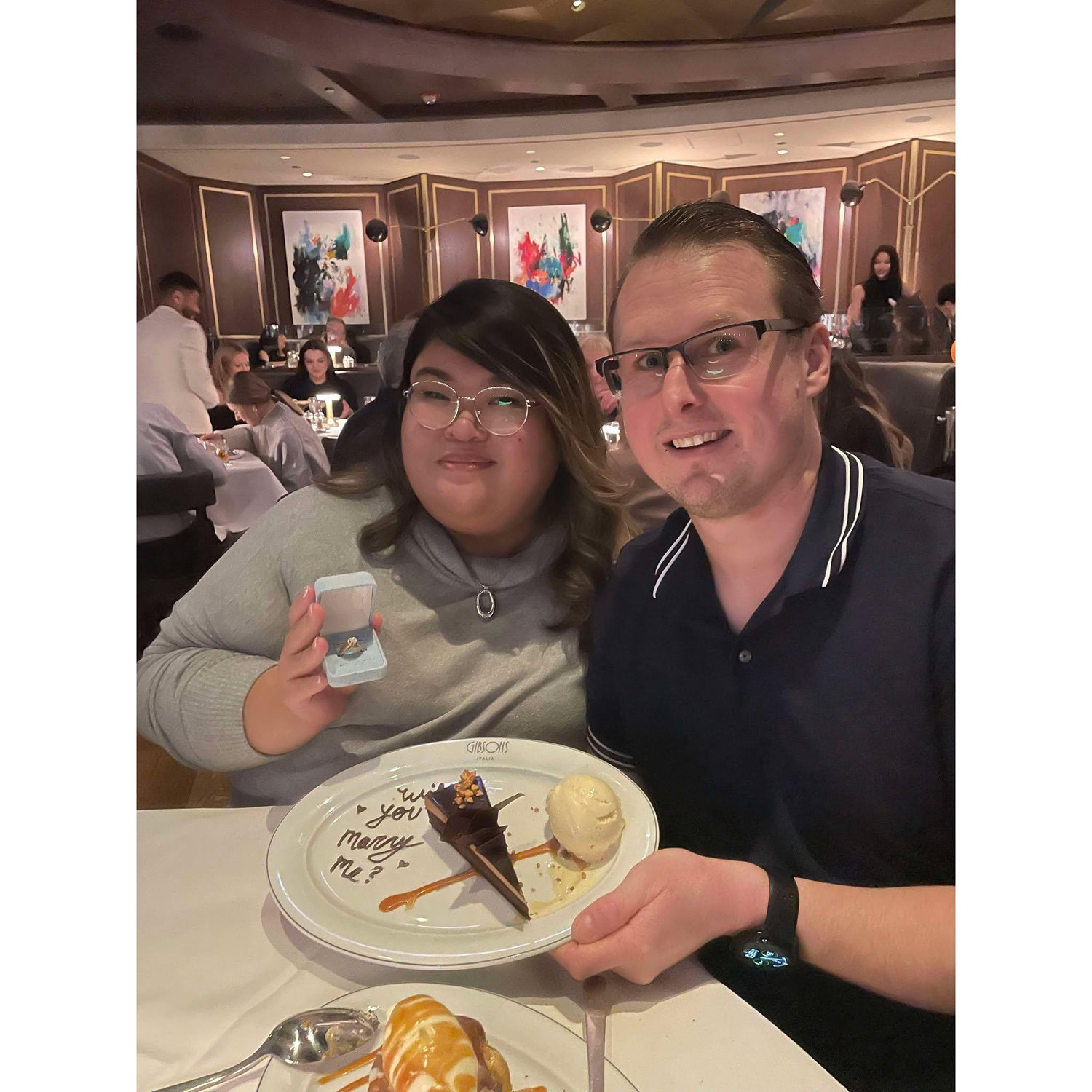 Alex asked, Darlene said YES! 💍
📍Gibson's Italia, Chicago