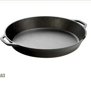 Lodge 17'' Cast-Iron Skillet with Assist Handles
