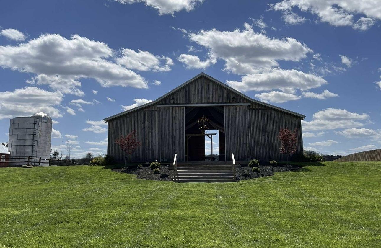 The Wedding Website of Emma Halstead and Joshua Paugh