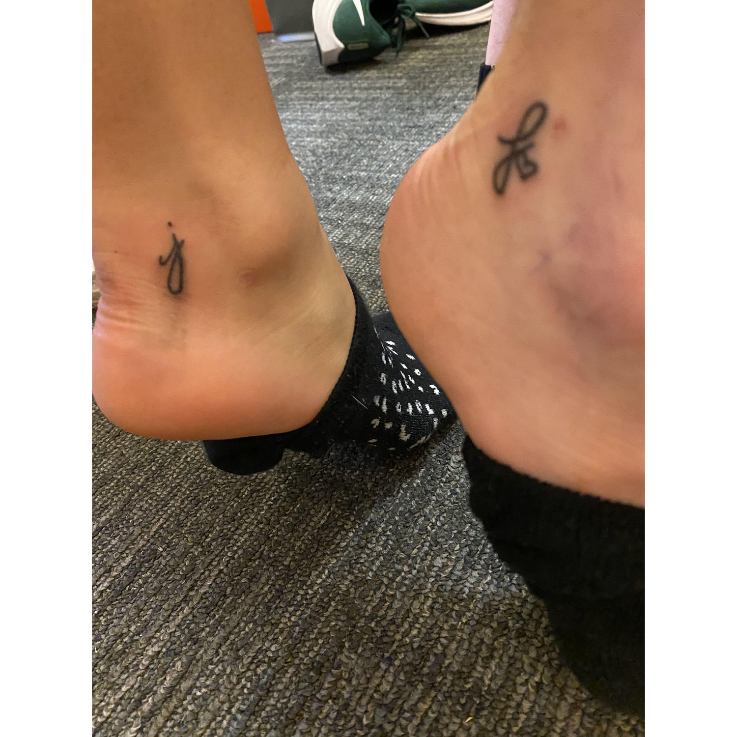After 5 MONTHS of dating. Jimmy and Julee got matching tattoos. "I love you for as long as a tattoo lasts!" January 25, 2020