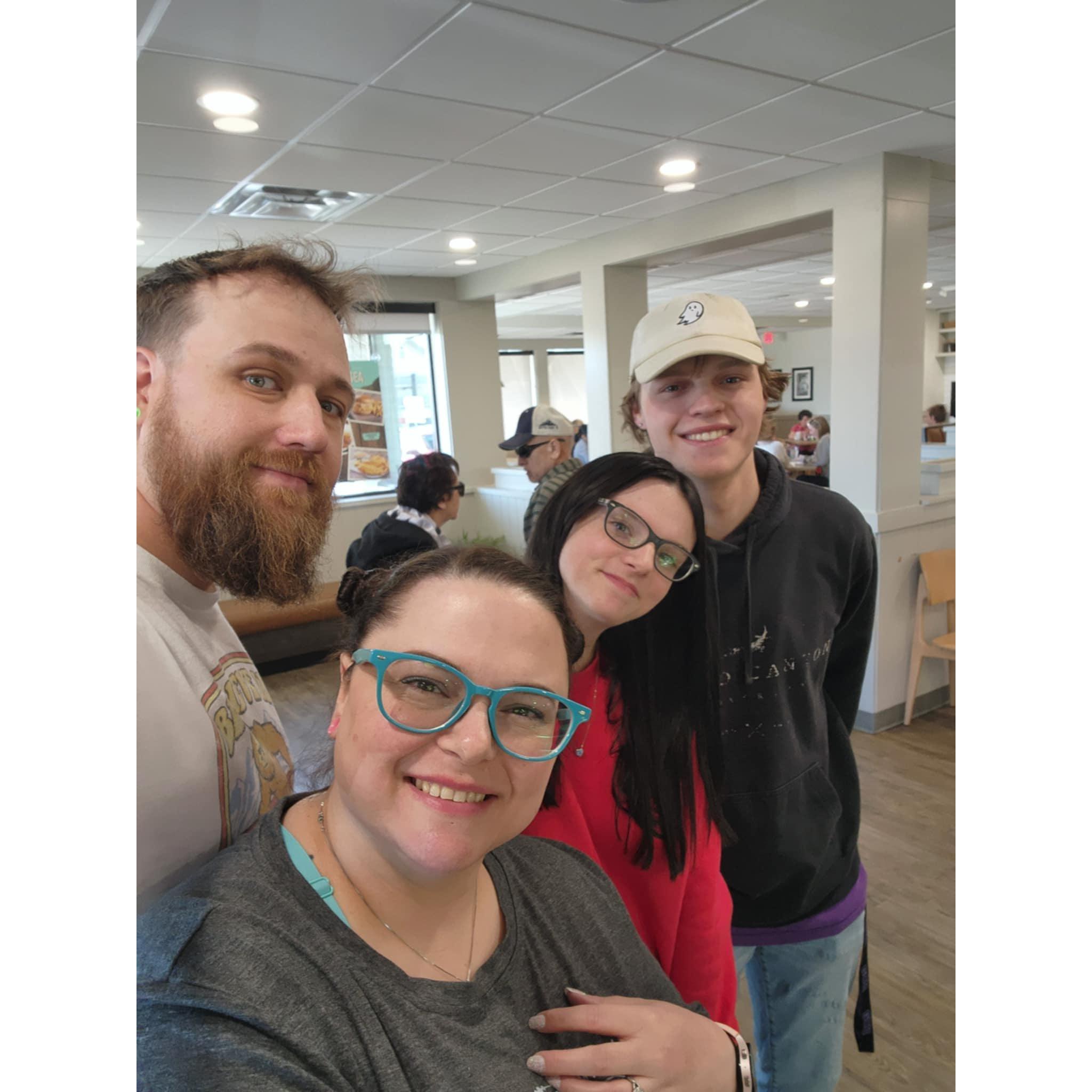 Breakfast with Crystal (Mother of the Bride) and Zakk (Step-father of the Bride)