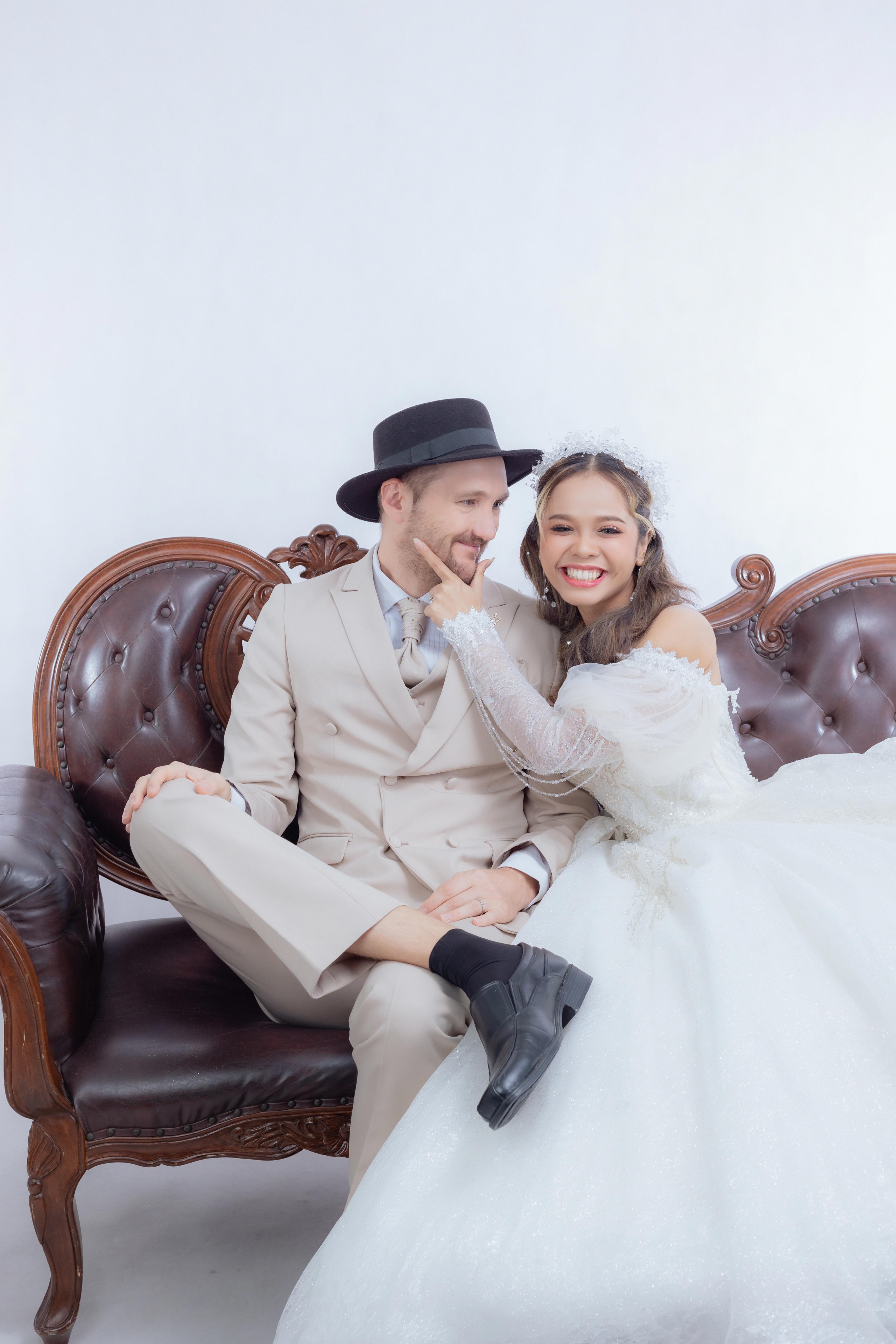 The Wedding Website of Jonathan Few and Tiara Balqis