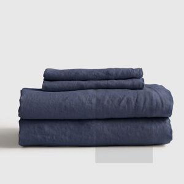 Linen Sheets in Nightfall