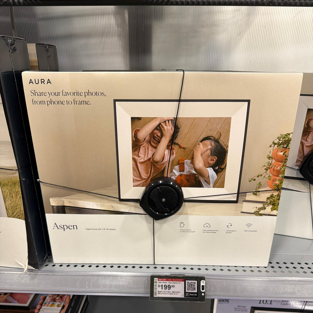 Aura Home - 12" HD Wifi Aspen Digital Photo Frame by Aura - Matted Ink