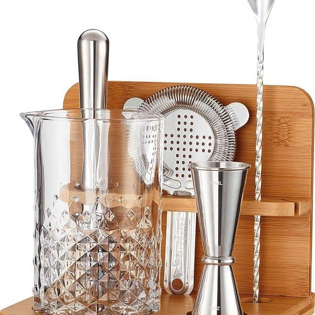 Mixeries Crystal Cocktail Mixing Glass Set with Bamboo Stand - 22 Oz 650ml - Thick and Sturdy Bottom, Durable and Seamless Design with Bar Accessories