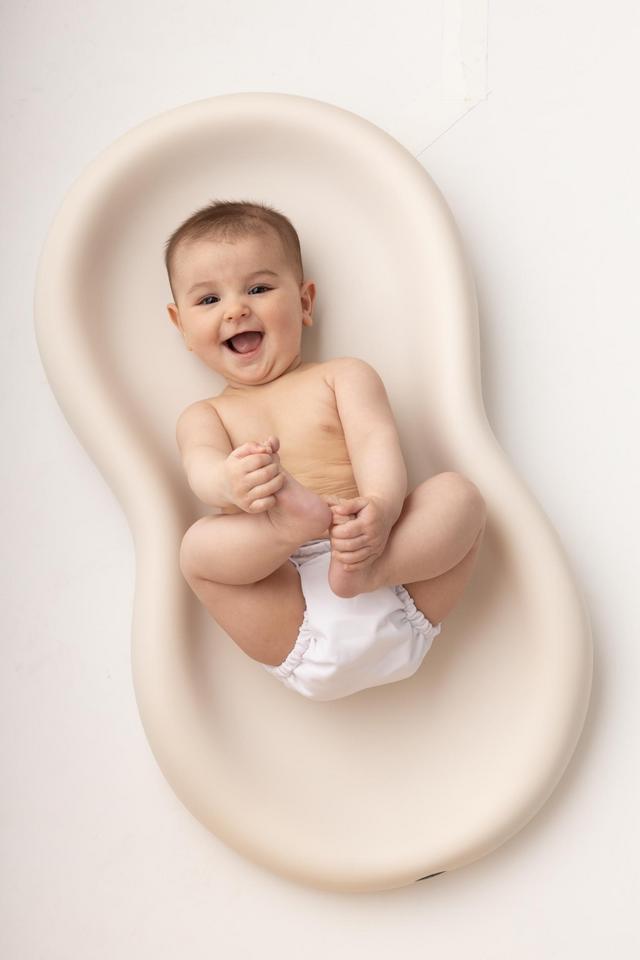 Keekaroo Peanut Changer, Vanilla