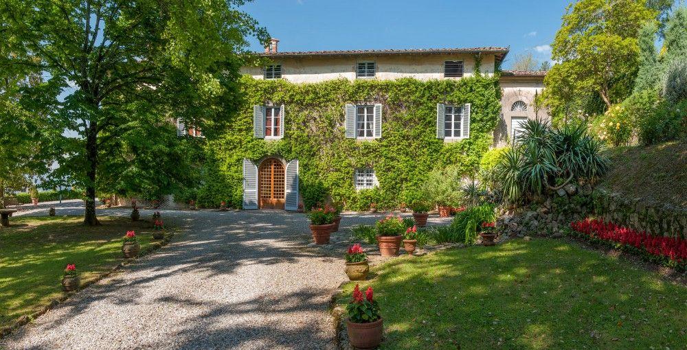 The Wedding Website of Stephanie Gustafson and Daniel O'Brien