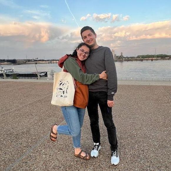 Kasey moves to St. Louie! No more long-distance after 5 years - April 2022