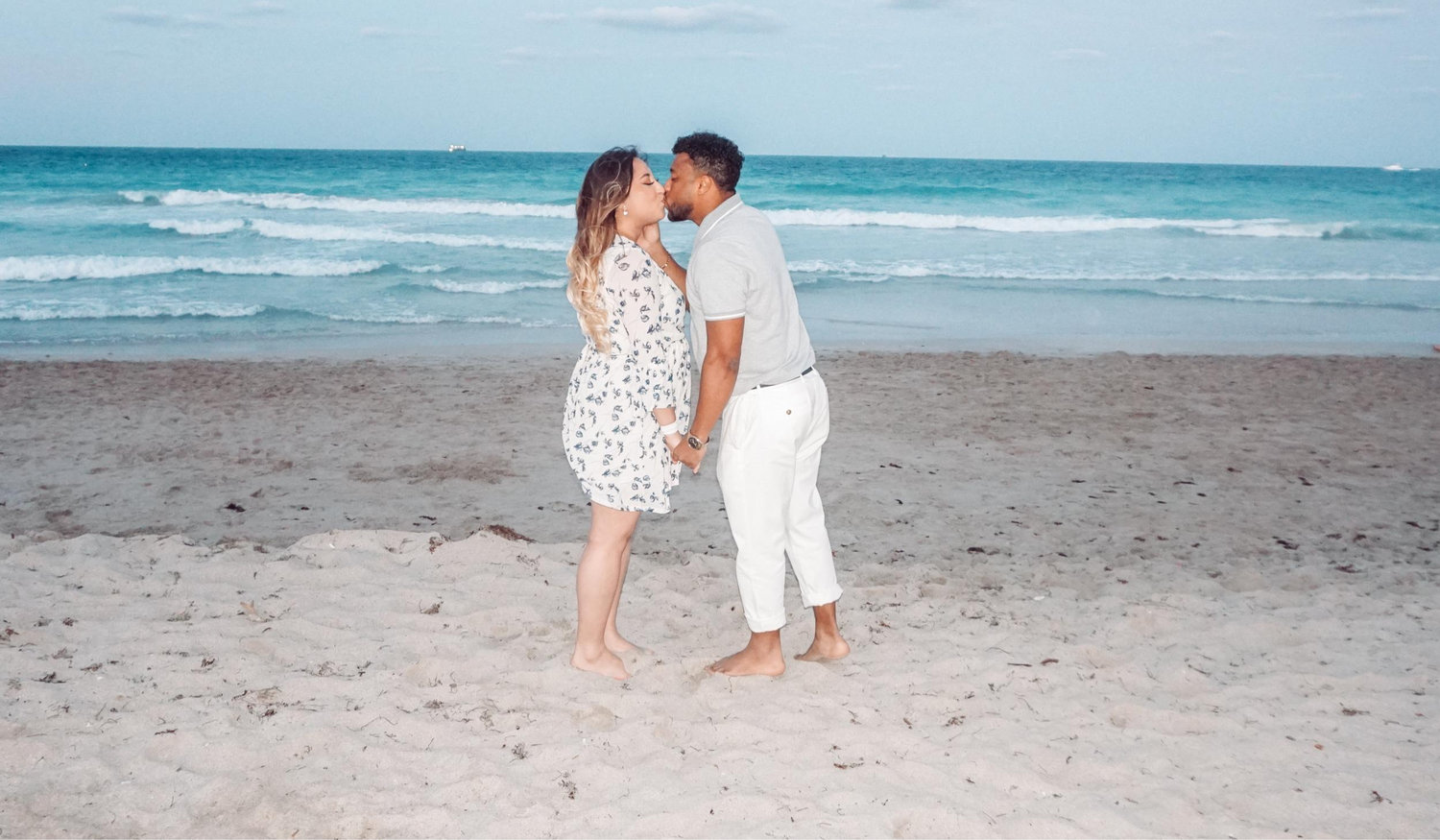 The Wedding Website of Roxana Alban and Dyllon Donalson