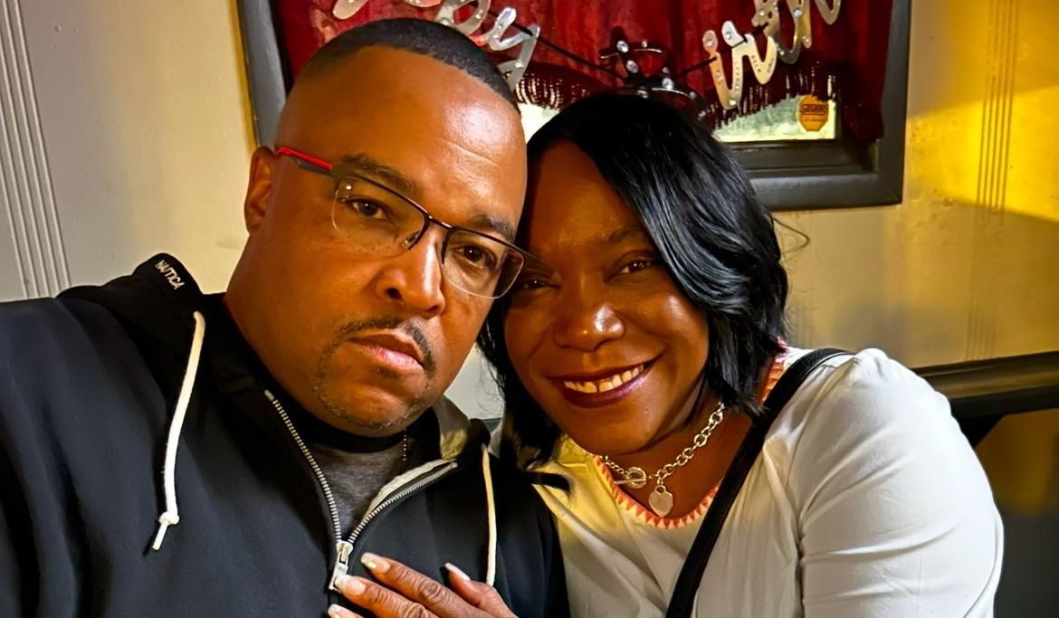 The Wedding Website of Toya Owens-Hodge and Brian Owens