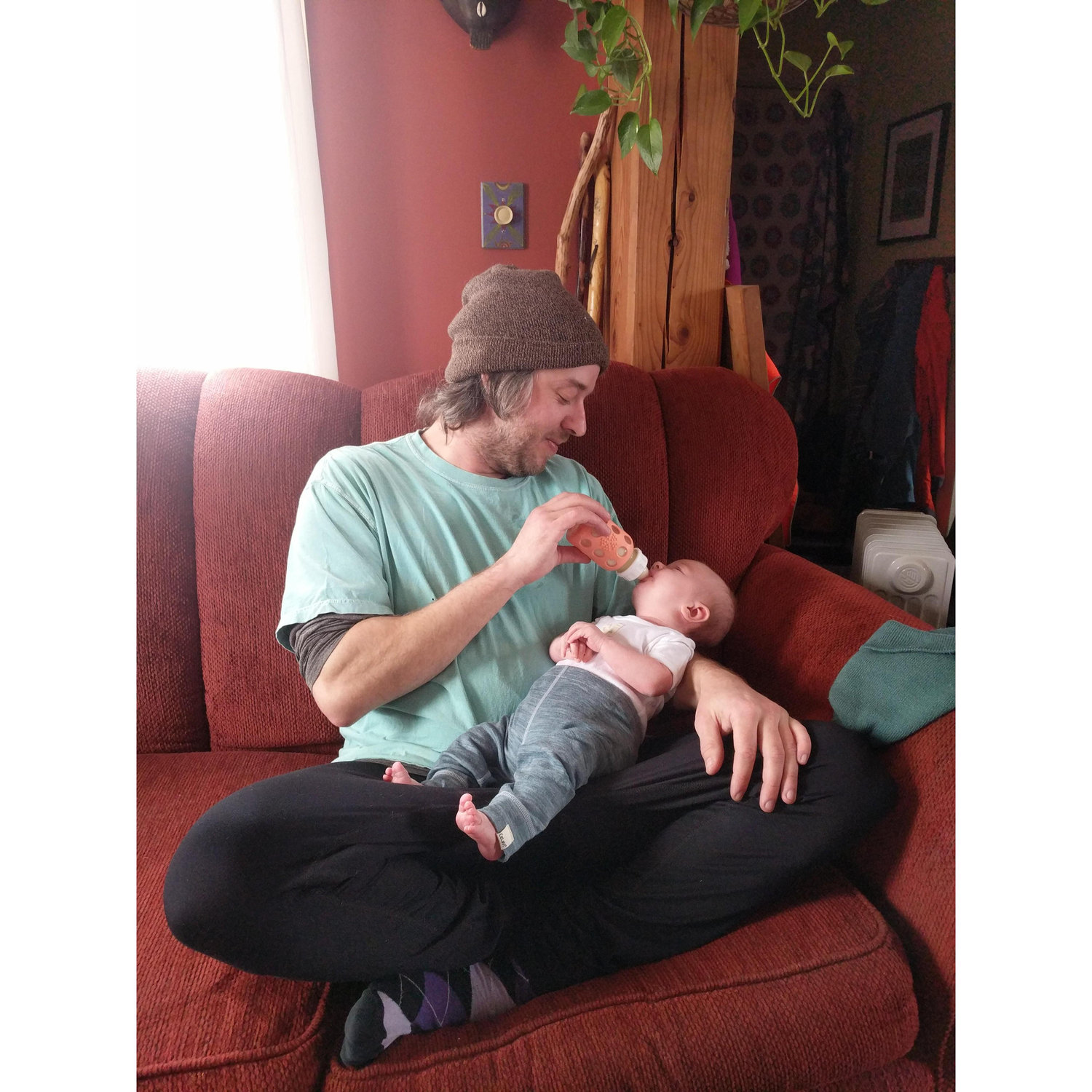 Kevin feeding Atalaya.