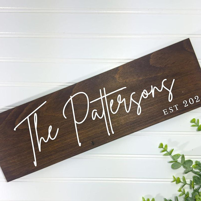 Personalized Last Name Sign – Custom Family Name Sign – Rustic Wood Sign for Wedding Gift, Anniversary, Housewarming, Couples, Newlyweds – Handmade Home Decor (BR)