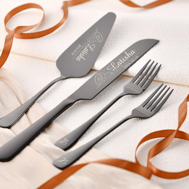 Multi-Color Wedding & Anniversary Cake Cutting Kit - Groom and Bride Souvenir Pastry Tool