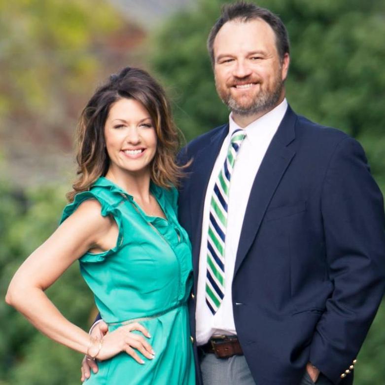 Engagement Pictures • May 2017